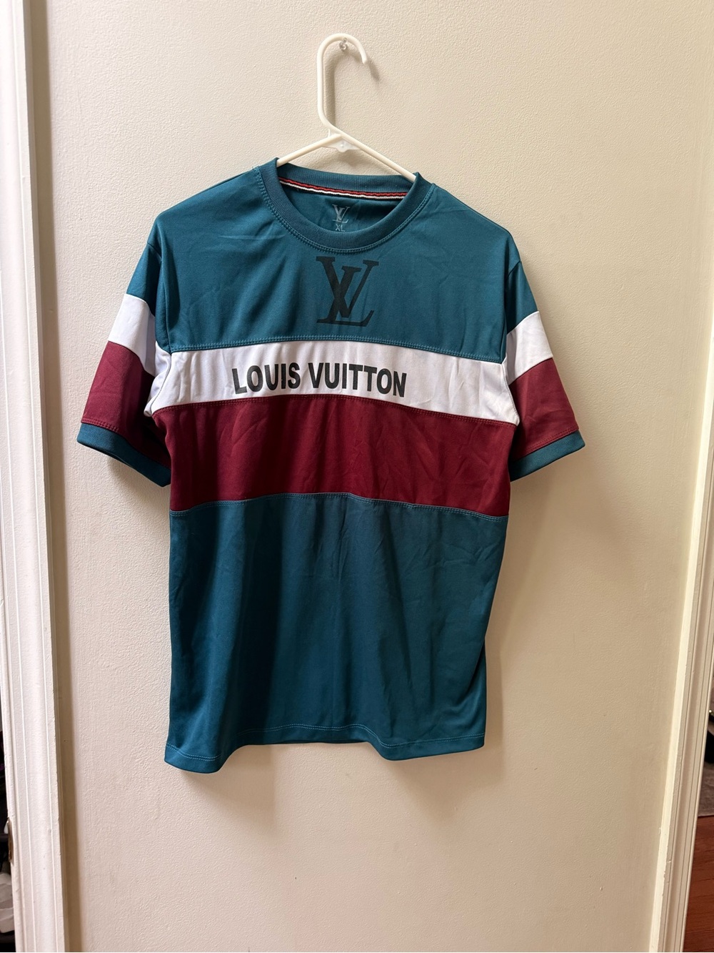 LV Look-alike Teal, Burgundy & White Logo Stripe Short Sleeve Tee size XL